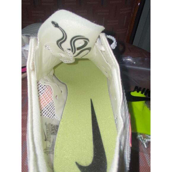 New Nike Zoom Mamba V6 Men's Size 10.5 Track Field Spikes Sail Pink DR2733-101 - Picture 7 of 8